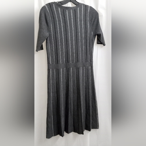 Banana Republic Pinstriped Pleated Sweater Dress- Size: XS but will fit Small - Picture 6 of 6